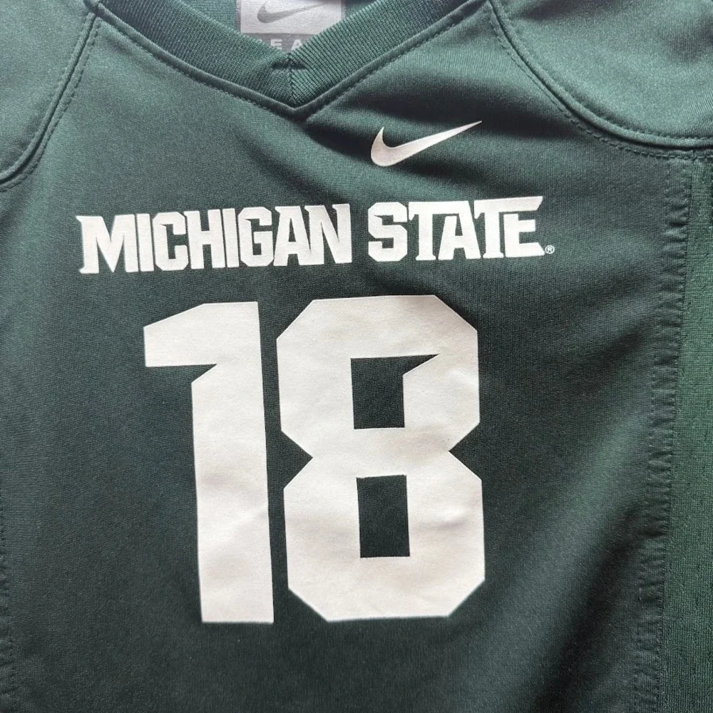 Nike Michigan State Spartans Football Jersey 18 Green Kids 3T